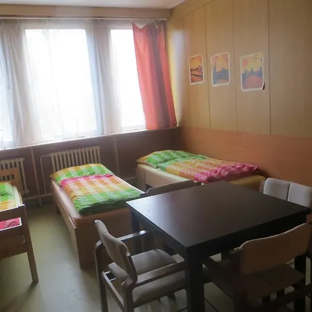 Hostel Monty *