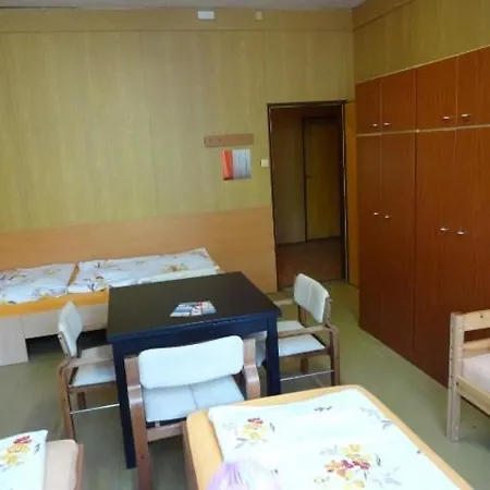 Monty Hostel *